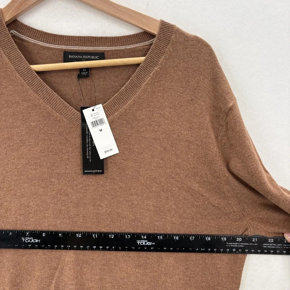 Banana Republic Premium Luxe V-Neck Sweater Mens Medium Silk Cashmere Blend NWT